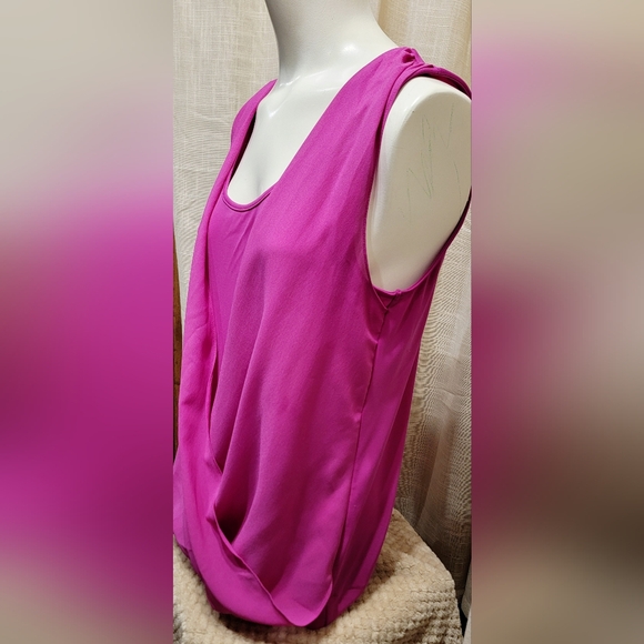 Ann Taylor Sleeveless Surplice Blouse/Shell - Picture 3 of 6